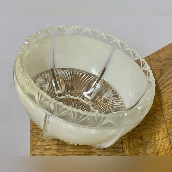 1920s 1930s Antique Art Deco Frosted Glass 3 Hole Canopy Light Shade Diffuser - Picture 5 of 16